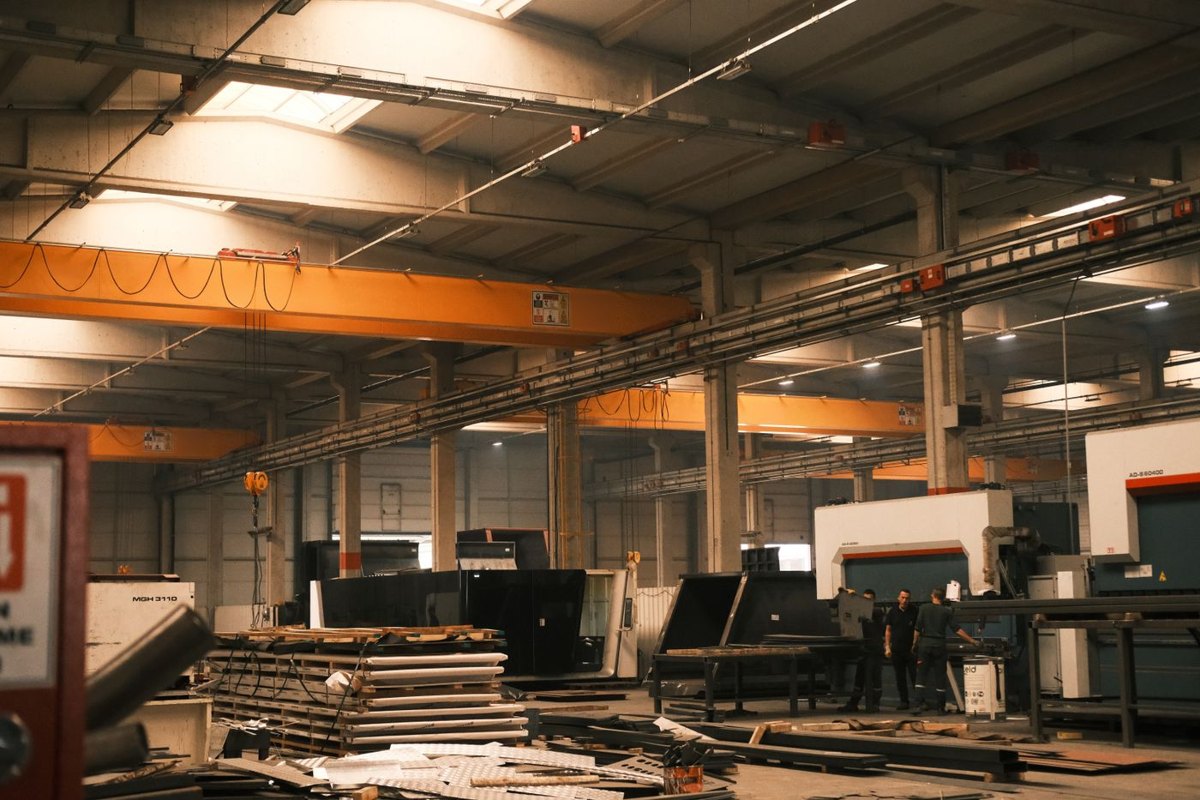 Ağır sanayi kullanımına örnek fabrika ve üretim alanı
